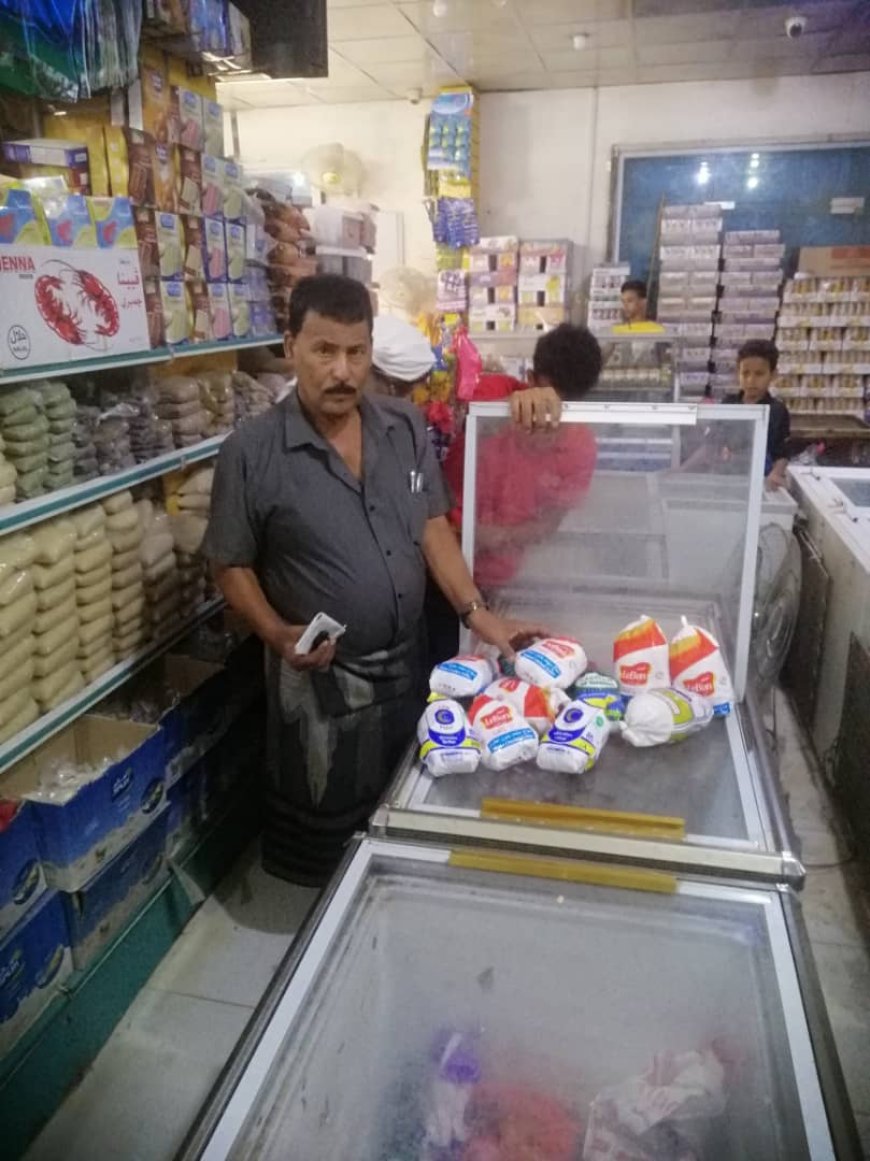 بتوجيهات مدير عام ميفعة.. حملة ميدانية في عزان تضبط تلاعبا بالأسعار وبضائع منتهية الصلاحية
