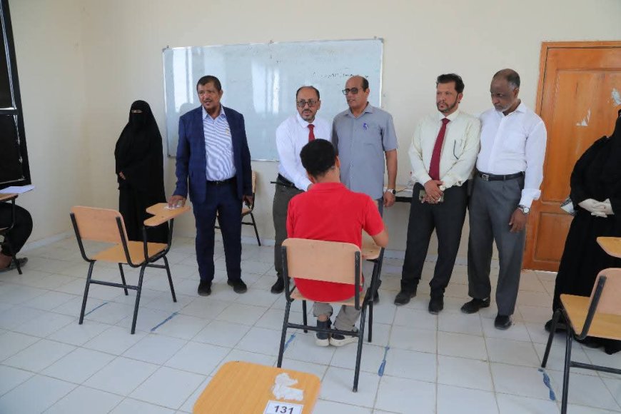 نيمر يدشّن الامتحانات النهائية للفصل الدراسي الثاني في كليات جامعة المهرة