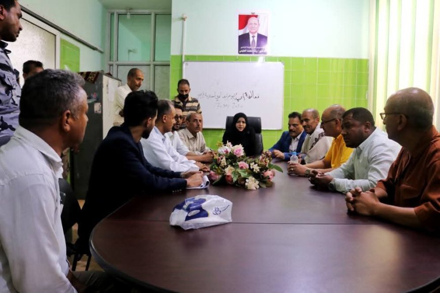 "الصبري" يتسلم مهام إدارة هيئة مستشفى الثورة العام بتعر