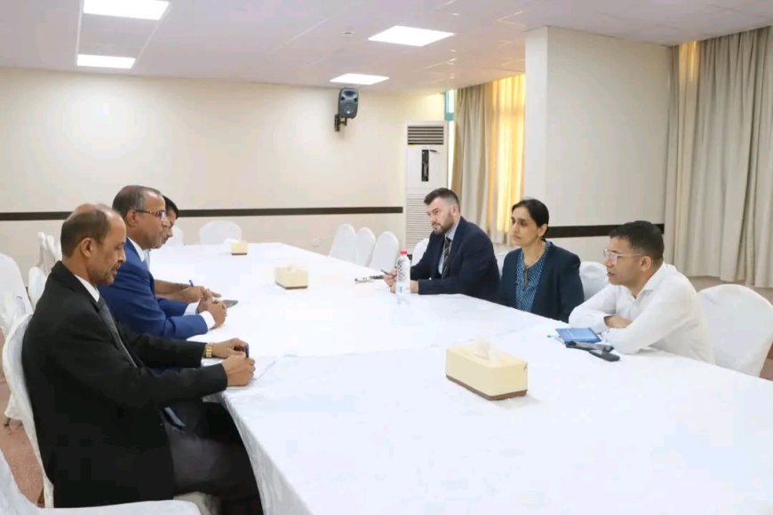الوزير الزعوري يبحث مع السفيرة البريطانية تعزيز التعاون لتقديم المساعدات الإنسانية