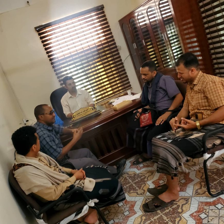 لقاء موسع في الضالع لتعزيز التعاون بين التأمينات الاجتماعية والغرفة التجارية والقطاع الخاص