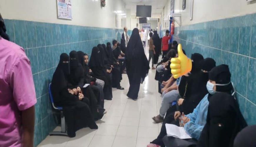 لخدماتها الطبية النوعية المجانية.. إقبال غير مسبوق على عيادات كلية طب الأسنان بجامعة عدن