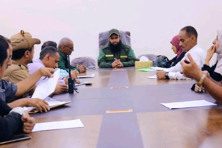 في إطار التحضير لليوم العالمي لمكافحة المخدرات... إدارة أمن عدن تحتضن اجتماعًا موسعًا بمشاركة مكافحة المخدرات في الأحزمة الأمنية وأمن عدن ووزارة الصحة