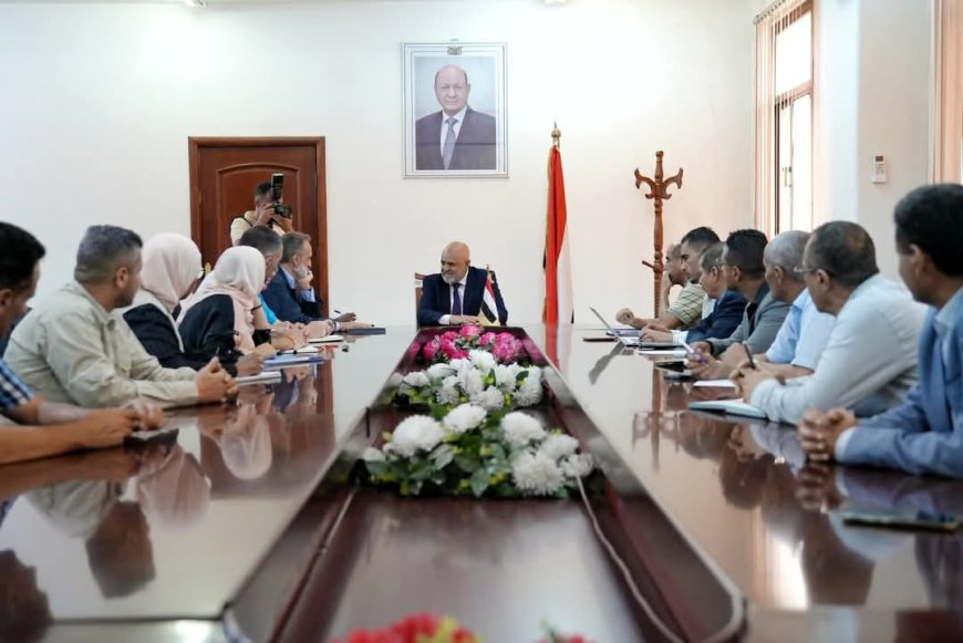 محافظ تعز يبحث مع المنسق المقيم للأمم المتحدة دعم مشاريع المياه