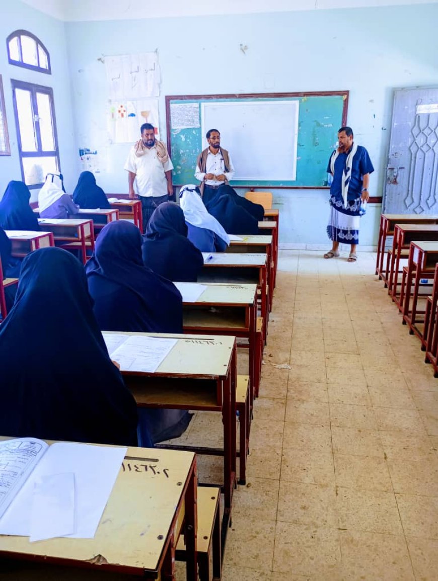 مدير مكتب التربية والتعليم بمديرية ميفعة يتفقد سير اختبارات الثانوية العامة.