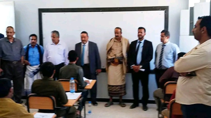 الوكيل الفاطمي يدشن إمتحانات الفصل الدراسي الثاني بكلية التربية بيحان
