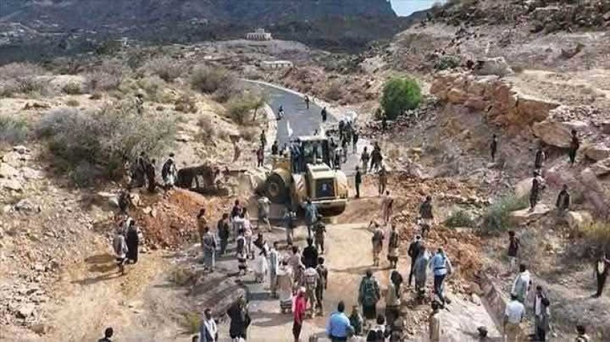 فتح طريق الضالع - دمت اليوم الإثنين، وذلك بعد حوالي عشر سنوات من الإغلاق بسبب الحرب.