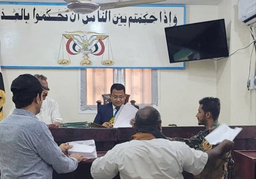 محكمة الخوخة الأبتدائية تصدر حكماً قضائياً بإستعادة آلاف الهكتارات من أراضي الدولة تم السطو عليها
