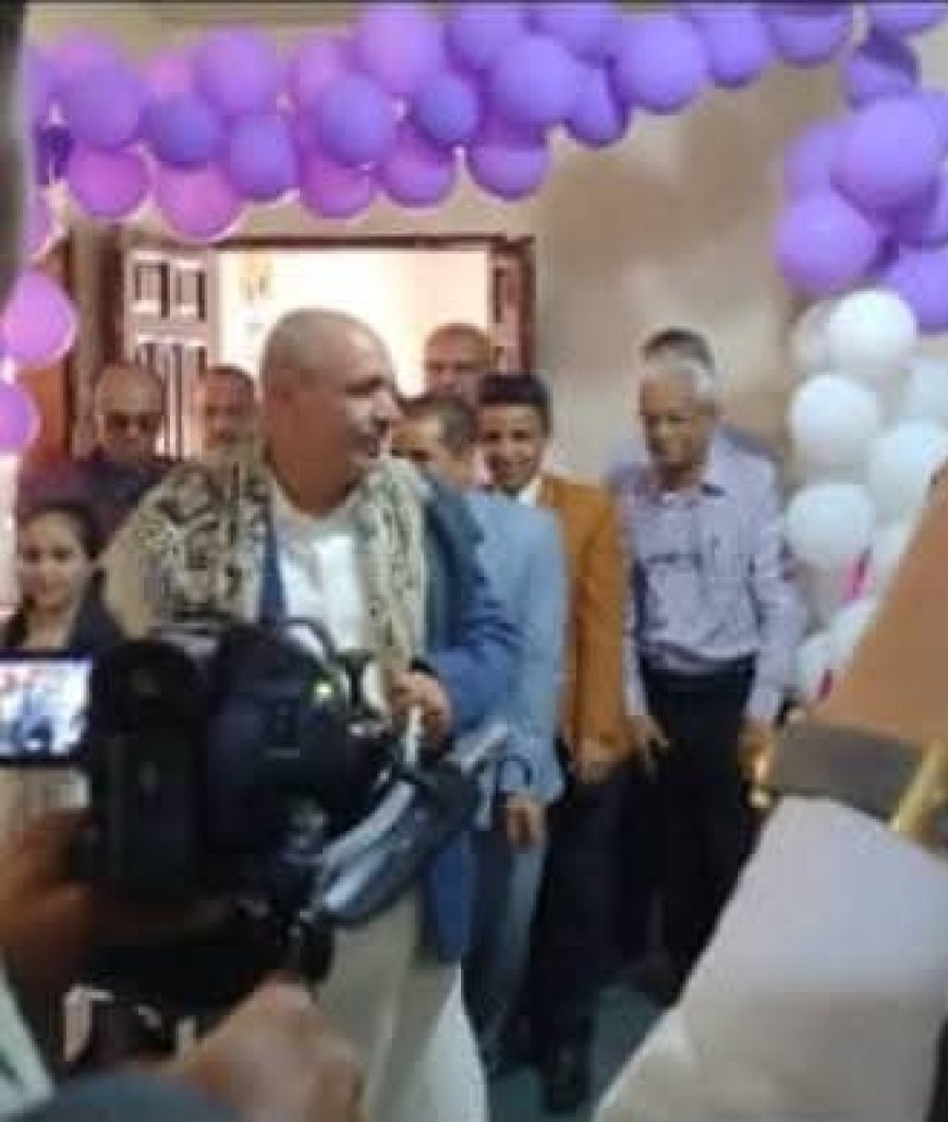 وكيل أول محافظة تعز يفتتح المعرض السنوي للمنتجات والأشغال اليدوية بمعهد الخنساء