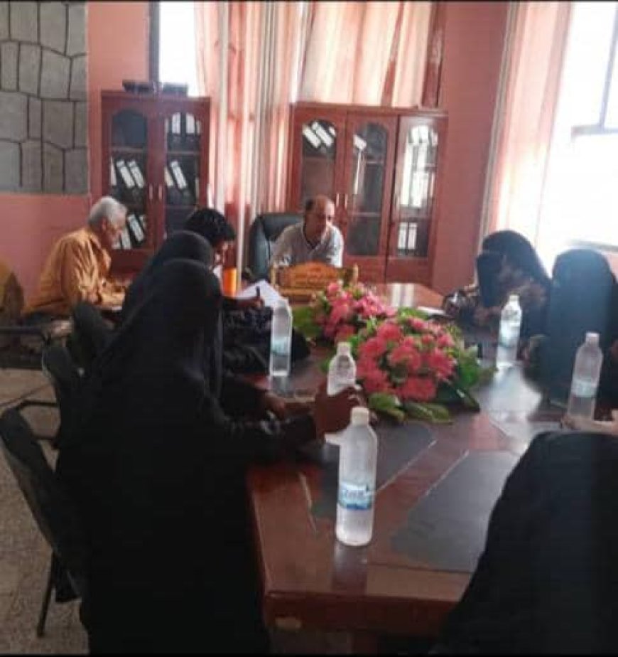 مدير عام زنجبار يبحث مع الجمعيات سبل تعزيز الجهود المشتركة لتجاوز التحديات التي تواجهها وتعزيز التوعية المجتمعية للوقاية من الأوبئة