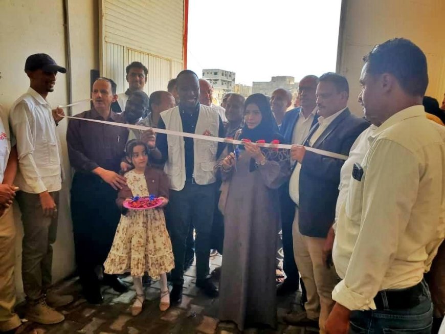وكيل محافظة تعز للشؤون الصحية تدشّن قسم الطوارئ العامة للأطفال والعيادات الخارجية بمستشفى المخا العام