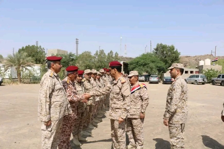 مساعد وزير الدفاع باتيس يتفقد سير العمل في دائرة الرعاية الاجتماعية