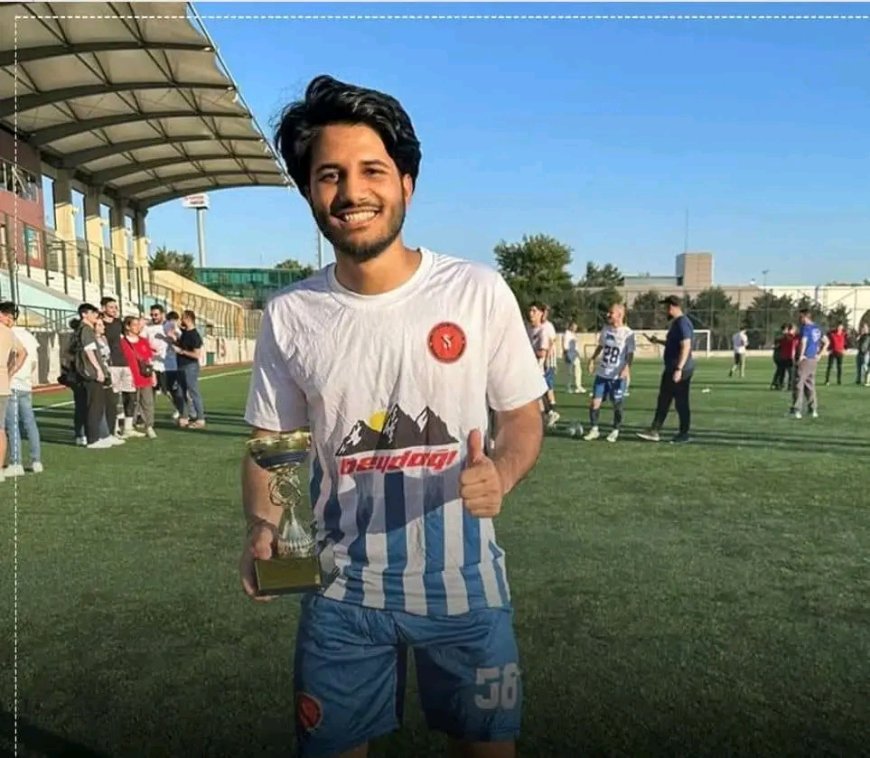 الجزائري نورالدين يستدعي اللاعب المغترب في الامارات عبدالرحمن نويد نعمان