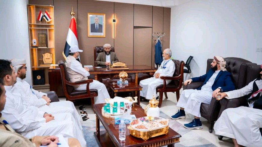 وزير الأوقاف والإرشاد يستقبل وكيل وزارة الصحة السعودية في مكتب شؤون حجاج اليمن بمكة المكرمة