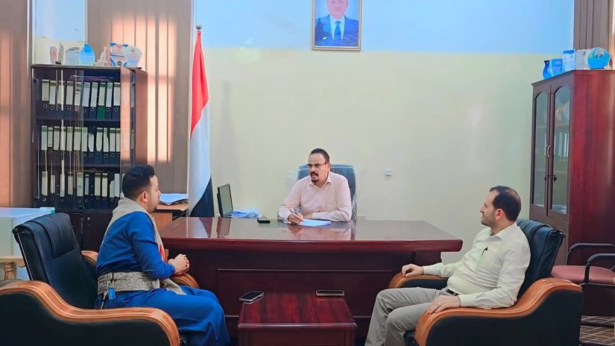 مأرب.. مدير عام مكتب الشباب والرياضة يلتقي رئيس لجنة التسويق والإستثمار والنقل التلفزيوني بالإتحاد العام لكرة القدم