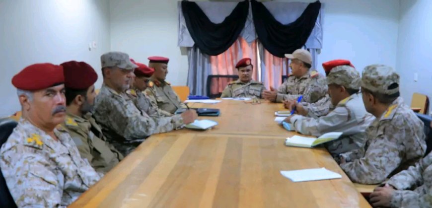 المفتش العام يتفقد دائرة الخدمات الطبية العسكرية ويدشن دورة تدريبية في الإسعافات الأولية