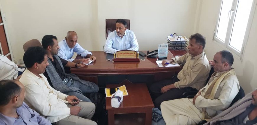 خلال لقائه قيادة انتقالي مكيراس.. رئيس انتقالي أبين يطلع على مستجدات الوضع الميداني في المديرية