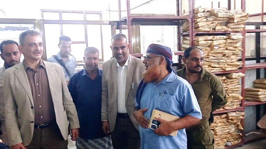 محافظ عدن يتفقد سير كنترول الثانوية العامة و يُشيد بجهود العاملين