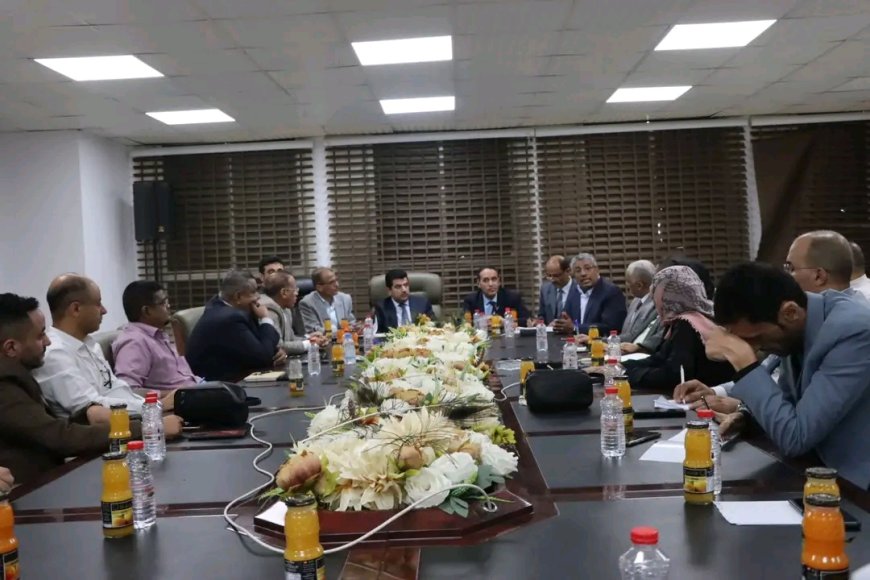 جمعية البنوك اليمنية تنتخب هيئة إدارية جديدة برئاسة الدكتور أحمد بن سنكر وتقرّ إعادة تنظيم أعمالها من العاصمة عدن