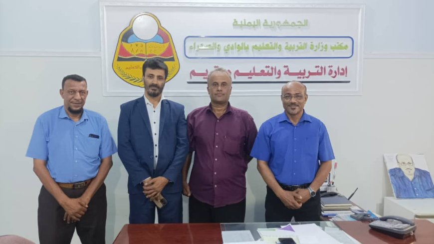 الاستاذ أحمد محفوظ بارفيد يقود نموذجًا تربويًا ناجحًا في تريم بكادر تعليمي متميز