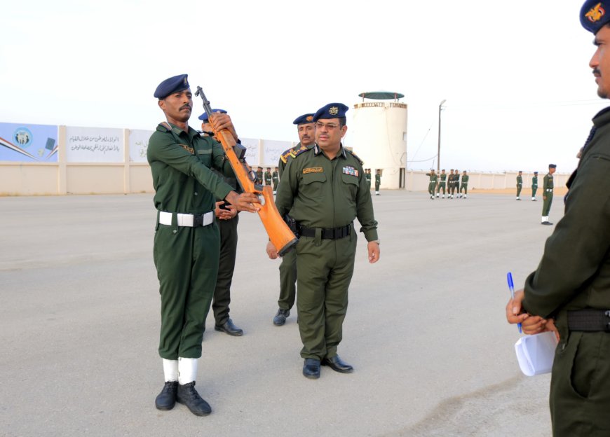 كلية الشرطة حضرموت تدشّن امتحانات النشاط الرياضي والحركة النظامية لطلاب الدفعتين الثانية والثالثة (القسم العام)