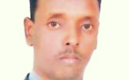 انقذوا الأعلامي  عوض أدم