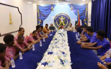 رئيس تنفيذية انتقالي حضرموت يستقبل إدارة ولاعبي نادي تضامن حضرموت ويكرمهم بمناسبة تأهلهم إلى دوري الدرجة الأولى لكرة السلة