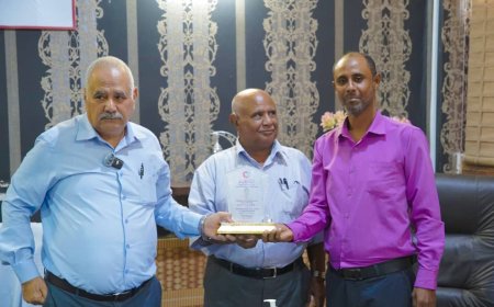 عدن.. مستشفى الصداقة تكرم الأيادي البيضاء الخيرة التي دعمتها خلال شهر رمضان