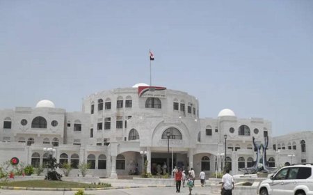 مدير الشؤون الاجتماعية بأبين يعقد اجتماع مع الهيئة الإدارية لجمعية المعاقين بخنفر لمناقشة كشف المستفيدين من الجمعية استعدادًا لاستهدافهم في مشروع أضاحي العيد