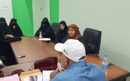 اللجنة المجتمعية النسوية بخنفر تشيد بجهود مستشفى الرازي خلال زيارة دعم وتعاون لتحسين الخدمات الصحية