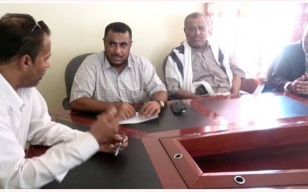 محافظ أبين يبحث مع مدير الصحة الجديد تحديات القطاع الصحي ويشهد مراسم التسليم والاستلام