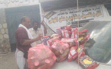 اشغال خنفر يضبط عدد من المخالفات الصحية بإحدى المستودعات بسوق جعار