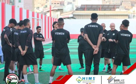 منتخبنا الوطني الأول يصل عدن ويستعد لخوض المواجهة المرتقبة أمام لبنان