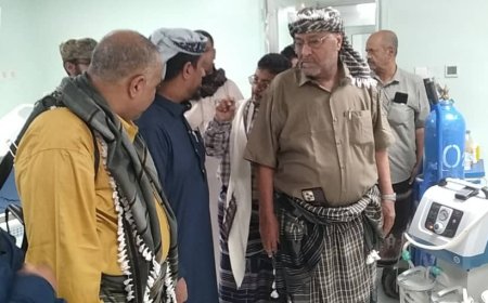 الوكيل جرفوش يقوم بزيارة عيدية إلى هيئة مستشفى الرازي