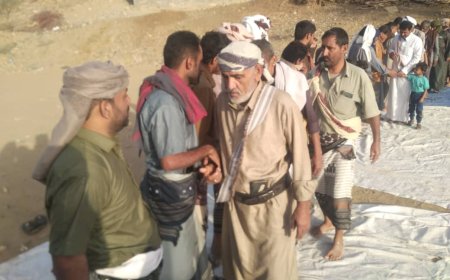 مدير عام جيشان يؤدي صلاة العيد في مصلى منطقة امصيعم