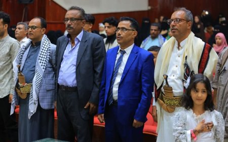 مدير مكتب الثقافة : تعز تفتح  بوابة للفرح وتقيم مهرجانًا للحياة 