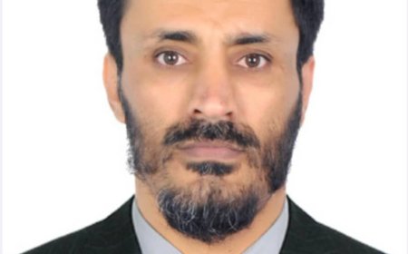 فريق مؤسسة أبين للتنمية يهنئ الدكتور فوزي النخعي بمناسبة عيد الأضحى المبارك