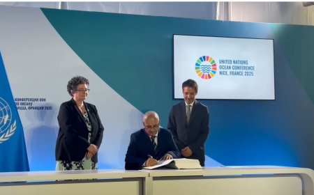 وزير المياه والبيئة يوقّع على انضمام اليمن لاتفاقية التنوع البيولوجي البحري