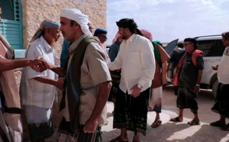 رافقه فيها عدد من الوجهاء والأعيان.. الوزير العكبري يقدم واجب العزاء لـ آل بارشيد نوّح في ضحايا الحادث المروري الأليم