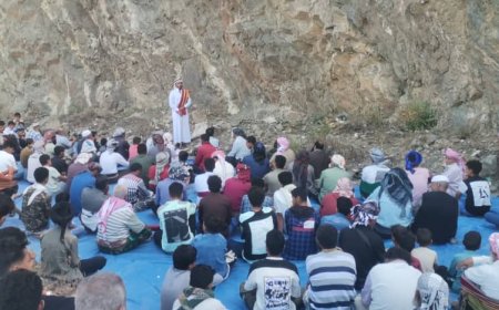 أهالي مناطق مركز هرمان بيافع رصد يؤدون صلاة الاستسقاء