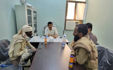 مدير عام رضوم يتفقد مستوى الانضباط الوظيفي للمكاتب ويؤكد أن الأيام القادمة ستشهد المديرية عددًا من الأنشطة التنموية والخدمية