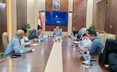 وزير الصحة يترأس اجتماعاً موسعاً للجنة الحدث الطبية