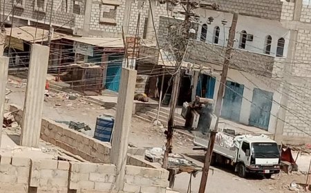 بعد أسبوعين من انقطاع الكهرباء.. أهالي السوق المركزي في عزان ميفعة يطالبون بسرعة إصلاح المحول