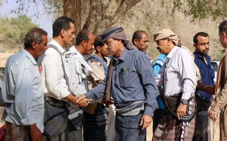 الأمين العام وعدد من قيادات السلطة المحلية يصلون مديرية جردان لتقديم العزاء في الدكتور سالم بن سريع