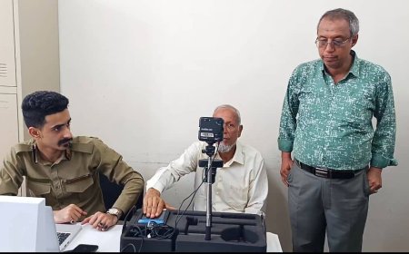 تدشين خدمة إصدار البطاقة الشخصية الذكية لموظفي القطاع الصحي بالشيخ عثمان