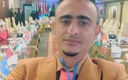 رئيس الاتحاد العام للشباب اليمن المحوري يهنئ القاضي علي عطبوش بمناسبة تعيينه مديرا عاما لمكتب دولة رئيس الوزراء