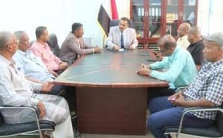 الأمين العام لمحلي حضرموت يلتقي قيادة فرع اتحاد كرة القدم ويطّلع على التحضيرات للدورة الآسيوية للمدربين وبطولة كأس حضرموت التاسعة