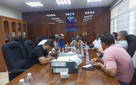 اجتماع مشترك بين مؤسسة موانئ البحر العربي والهيئة العامة للشؤون البحرية بحضرموت لتعزيز التنسيق وتنظيم العمل البحري