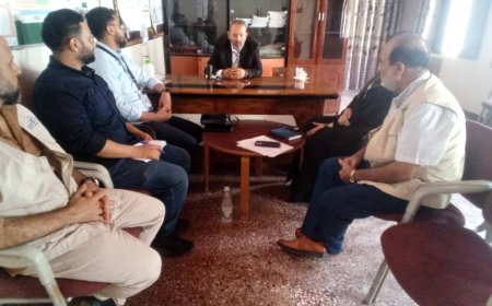 لقاء تنسيقي بأبين يستعرض تدخلات المنظمات الصحية ويناقش انسحاب مشروع من مستشفى أحور