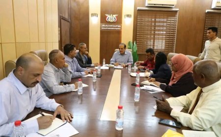 الوزير بحيبح يترأس اجتماع لجنة مراجعة واعتماد الشروط المرجعية لمشروع تقييم الضرر واحتياجات القطاع الصحي